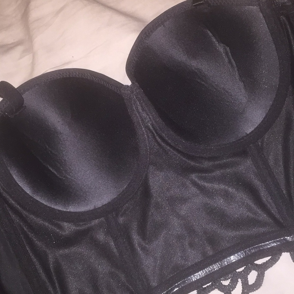 Silver over black bustiers style bra - Picture 3 of 7